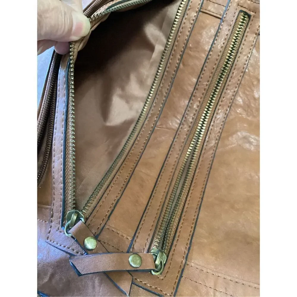 Bueno Large Crossbody Tote Bag